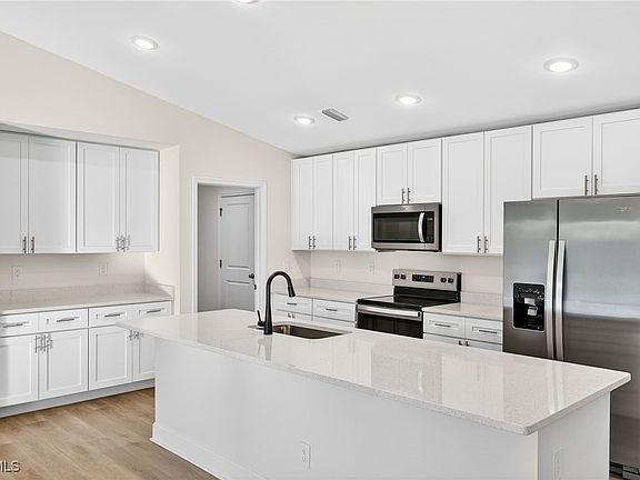4th image of 2144 NW 17th Pl