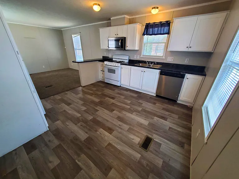 23 Canal Dr #300-023 — Photo 3