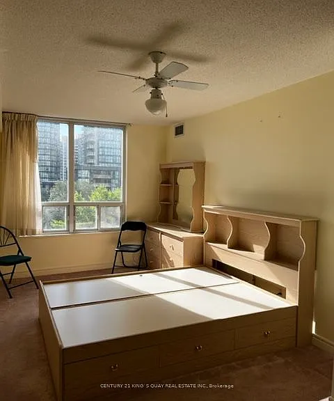 28 Empress Ave #716 — Photo 4