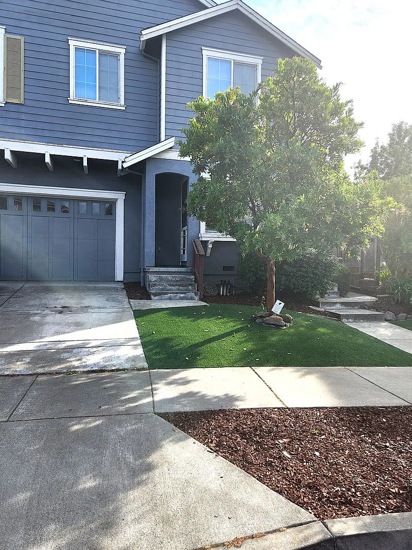 1353 Gordon Lane — Photo 1
