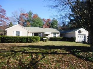 4 Foxhill Rd, Foxboro, MA 02035