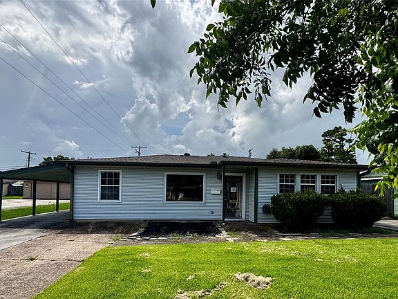 2nd image of 2301 7th St