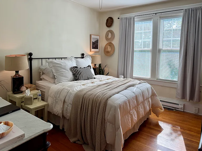 422 W Clifford St #1 — Photo 5