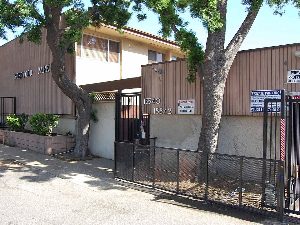 1st image of 15542 Sherman Way APT 12