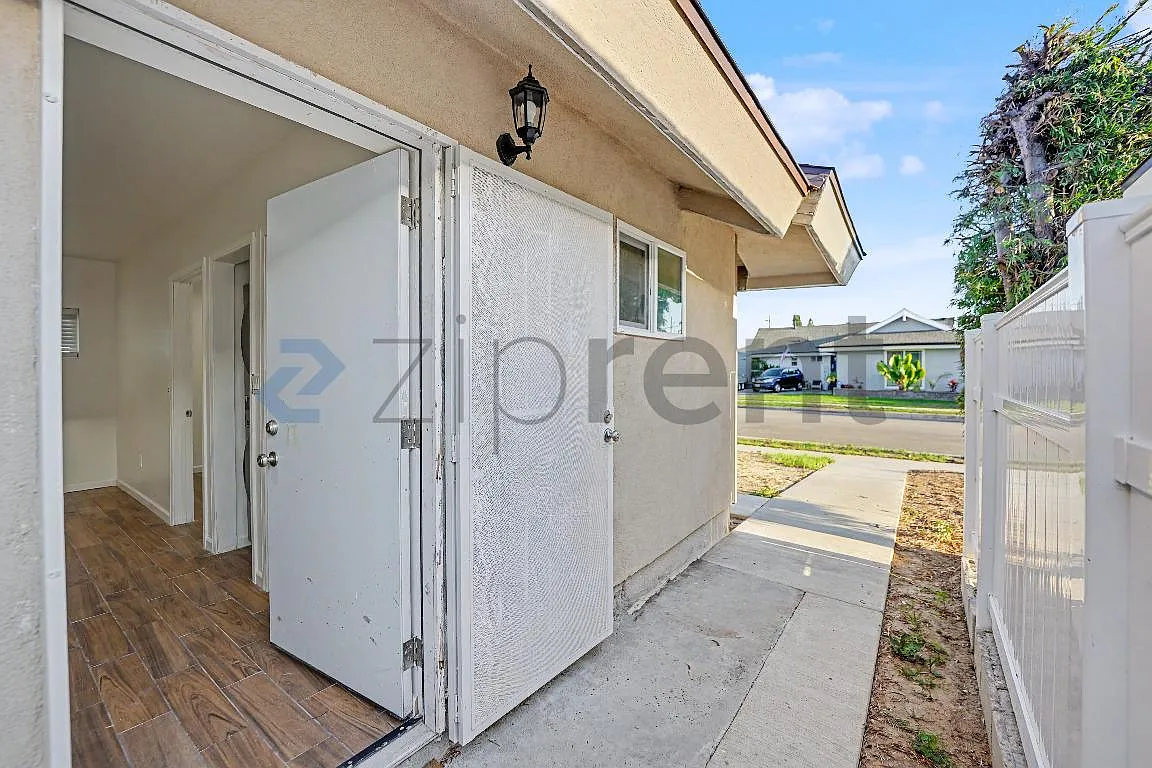 1 bed, 461 sqft, $2,125 — Photo 3