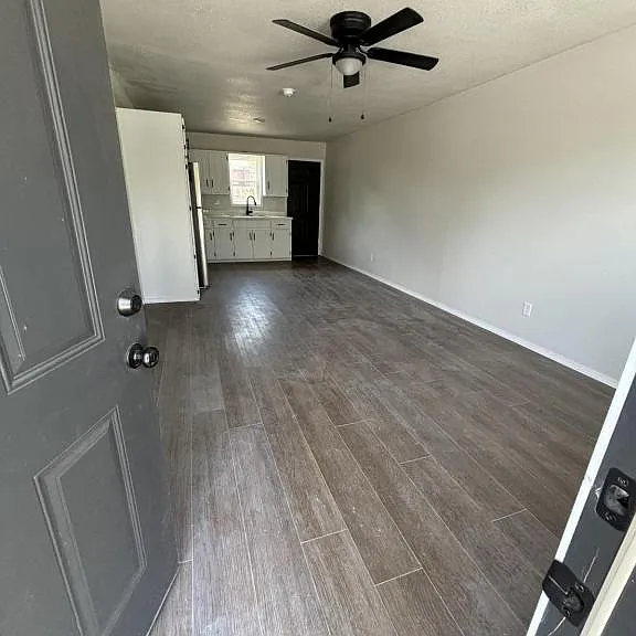 702 Washington St #6 — Photo 3