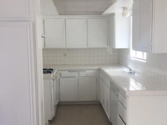 4th image of 12207 Chandler Blvd APT 1