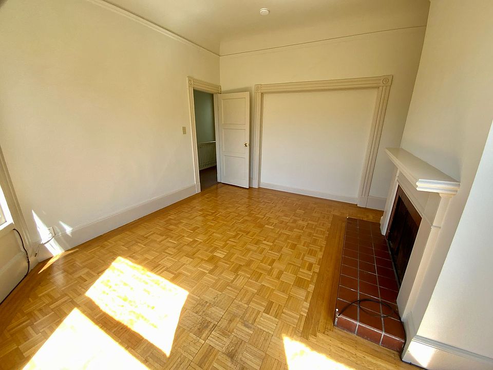 Building Photo 5