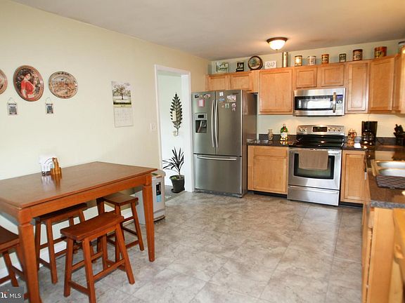 4th image of 1607 W Willow Run Dr