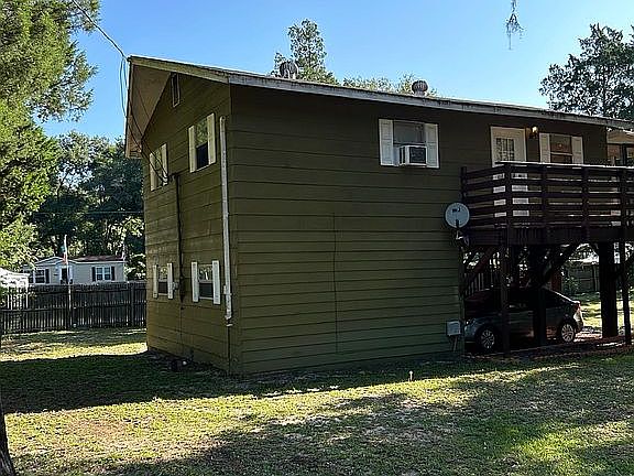 3rd image of 2851 NE 162nd Ln