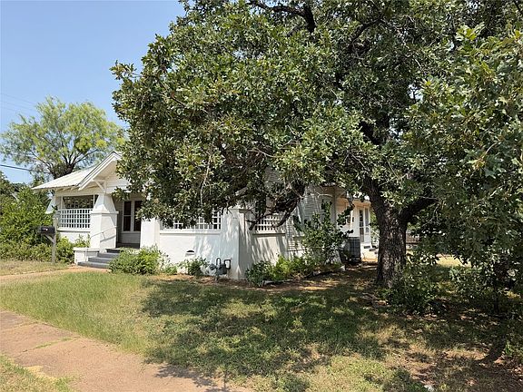 3rd image of 1012 W 12th St