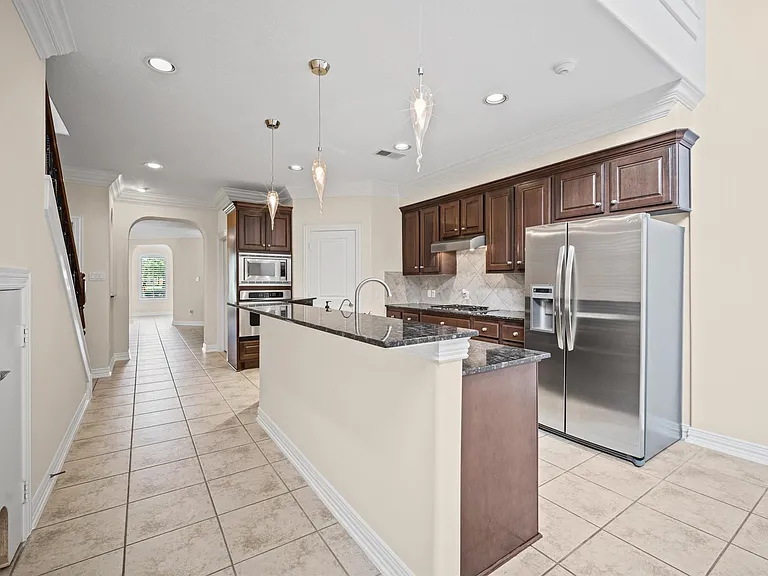 2047 Palm Forest Ln — Photo 11