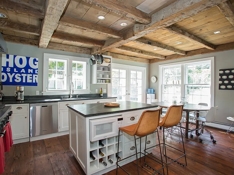 Wainscott Main St — Photo 10