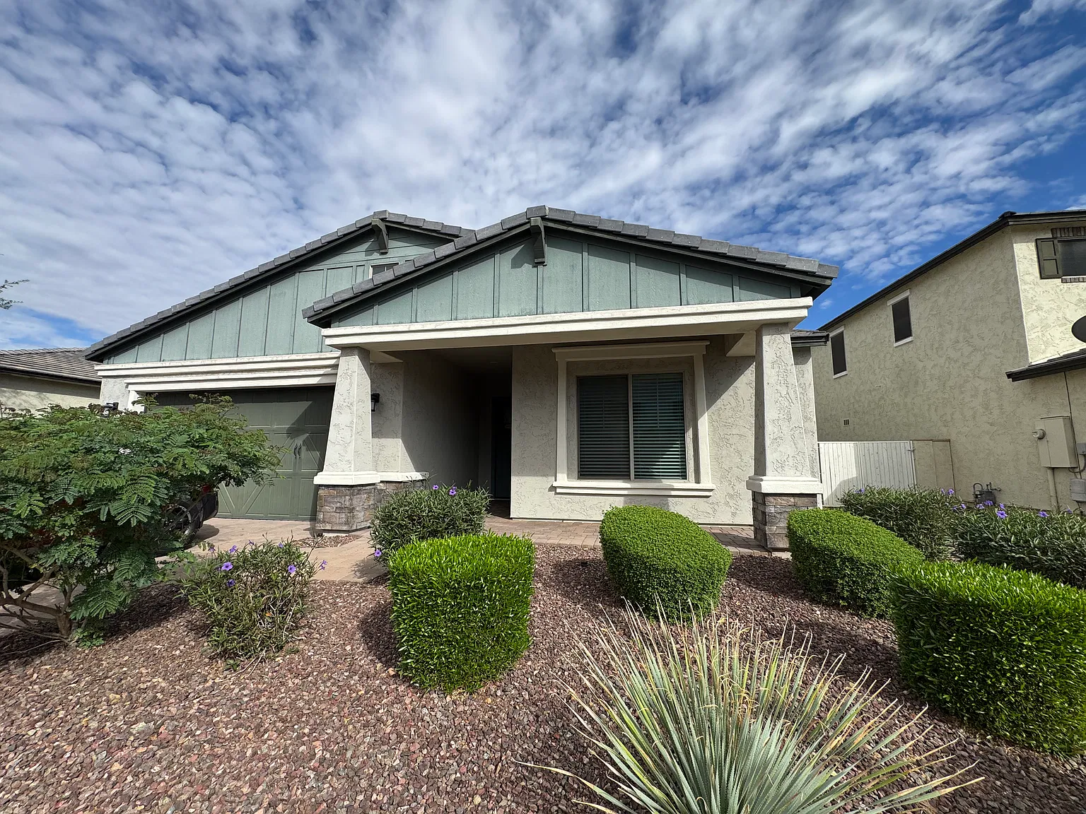 4 bed, 2756 sqft, $2,845 — Photo 1