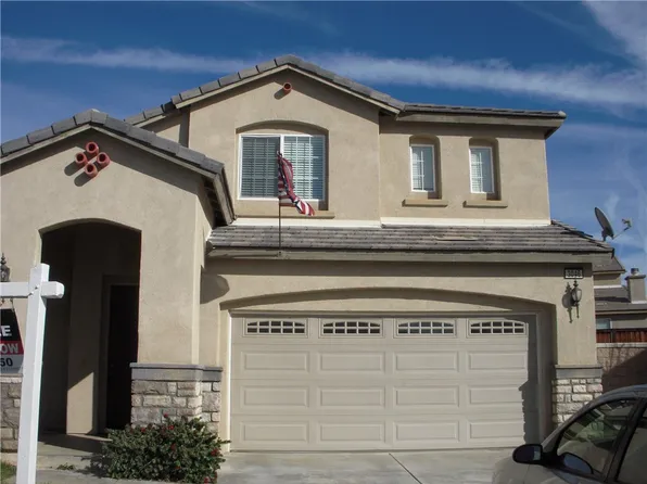 3046 Caper Bush Ct, Hemet, CA 92545