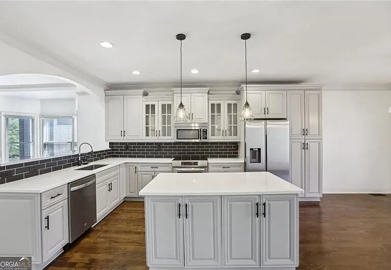 2108 Main St NW — Photo 6