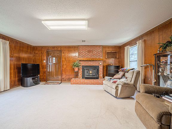 4th image of 6371 Fm 49