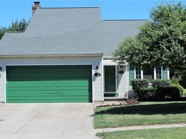 2902 Marcella Dr, Erie, PA 16506