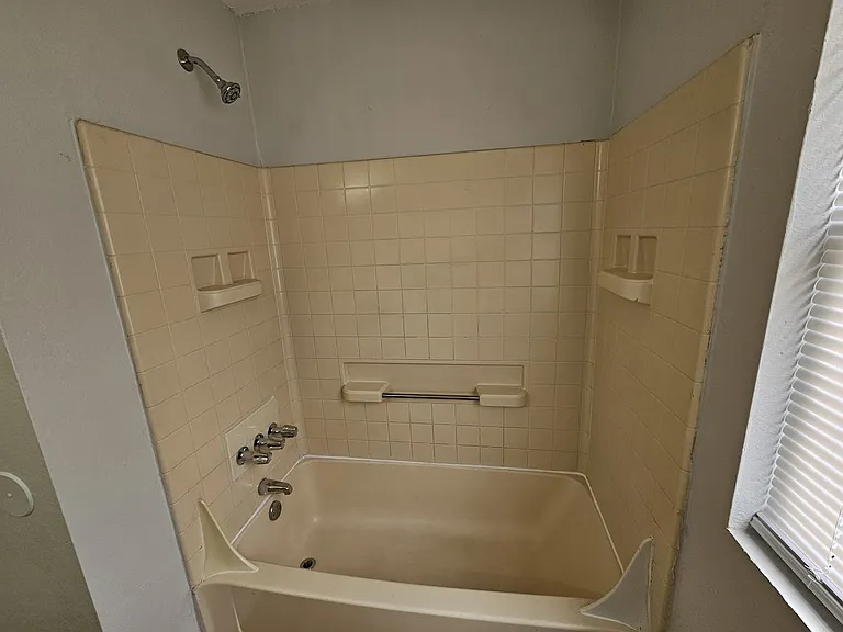2908 N Fonshill Ave — Photo 13