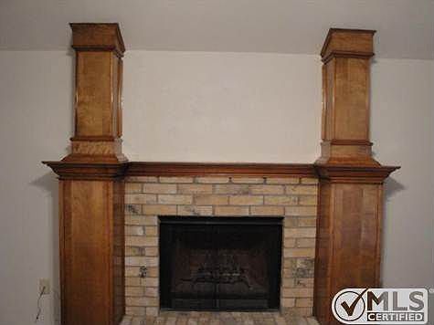 5th image of 8769 Holly St