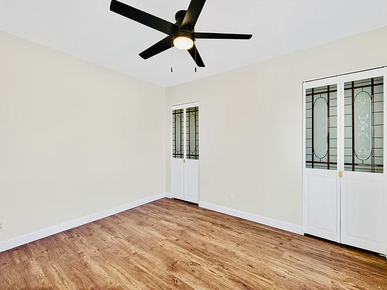 5322 Nagel Ave — Photo 1