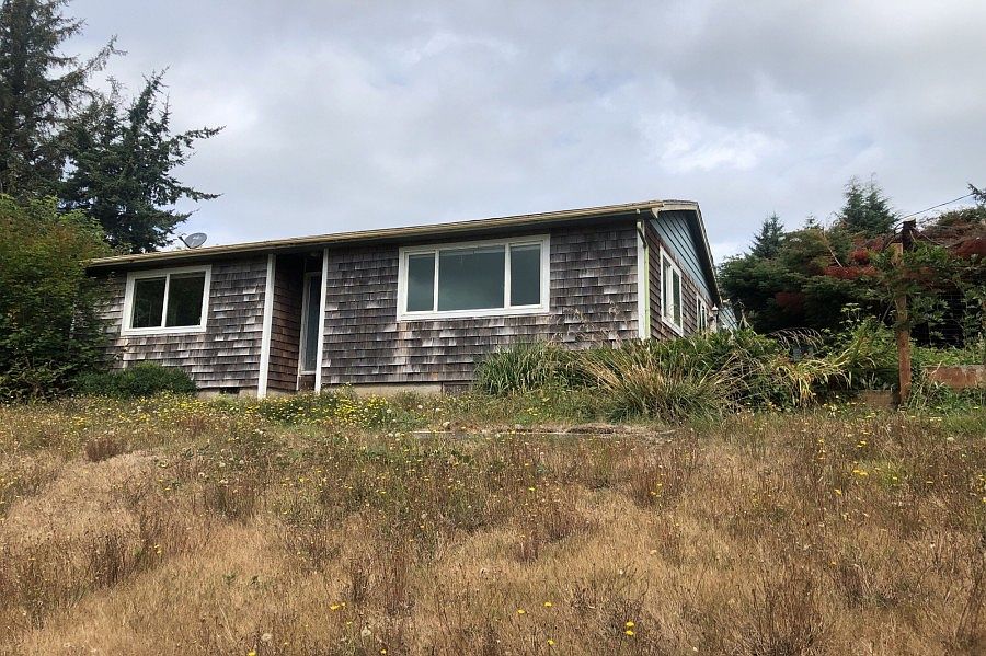 2nd image of 5025 NE K Ave