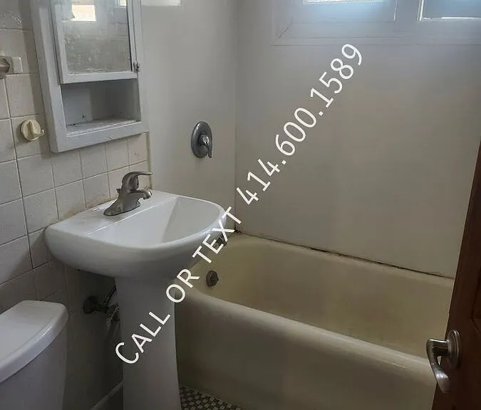 3066 N 49th St #5 — Photo 7