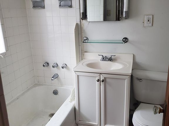 5th image of 5249 W Warner Ave #2