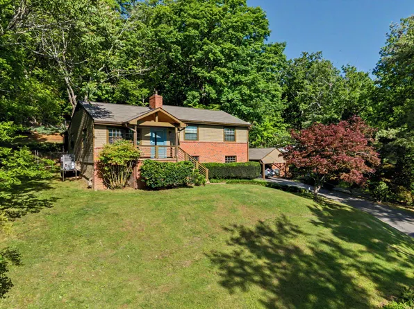 2761 Tanglewood Dr, Chattanooga, TN 37415