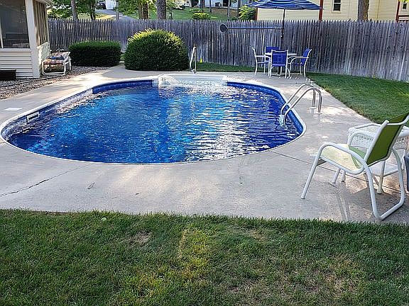4th image of 22 Van Brummel Ln