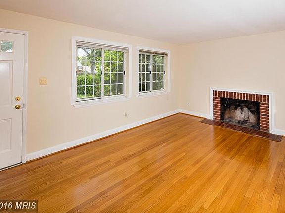 4th image of 3832 Pickett Ct
