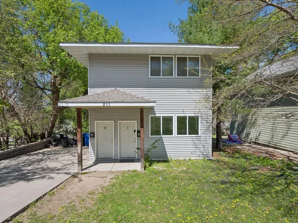 211 Belvidere St E, Saint Paul, MN 55107