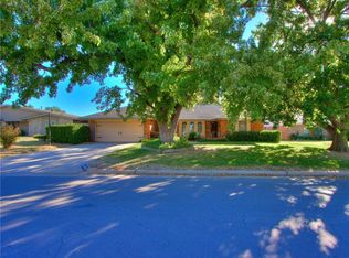 1704 Kendal Pl, Yukon, OK 73099