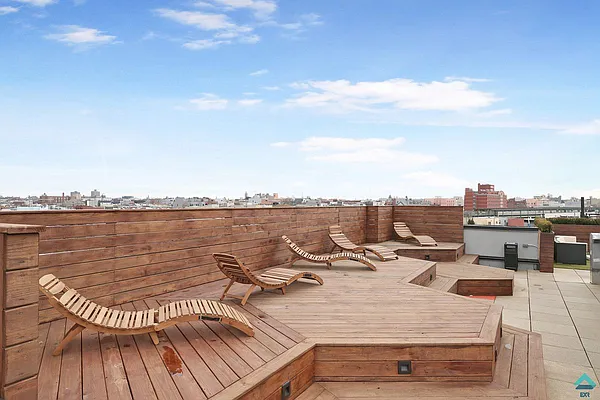 Rented by EXR | media 34