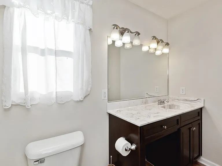 1419 Leaf Ln — Photo 24