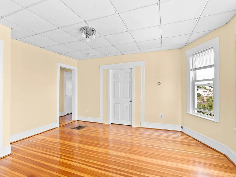 15 Oakland Ave #3 — Photo 4