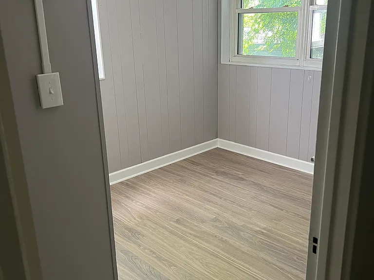 110 S Purdue Ave — Photo 25
