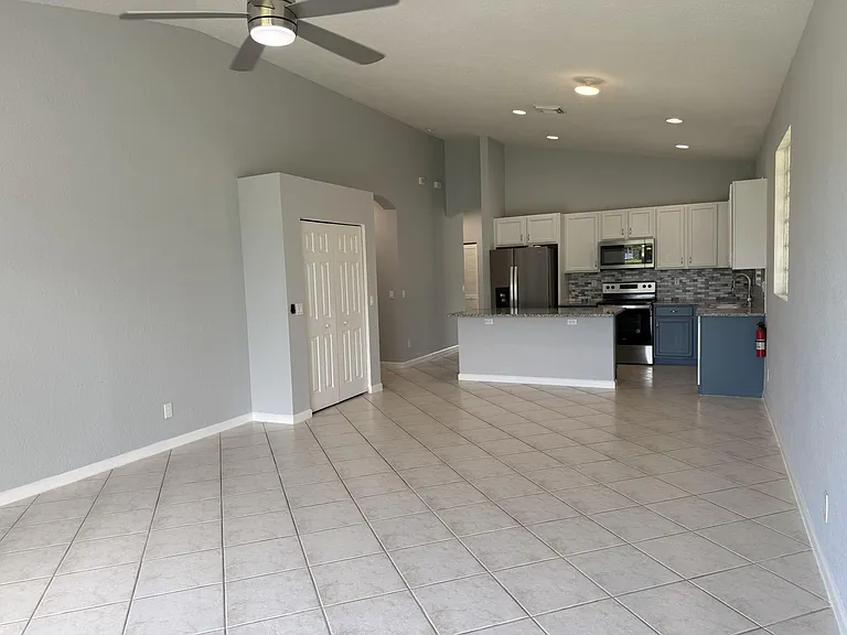 9084 Silver Glen Way — Photo 11