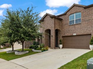 15801 Barton Ridge Dr, Fort Worth, TX 76177