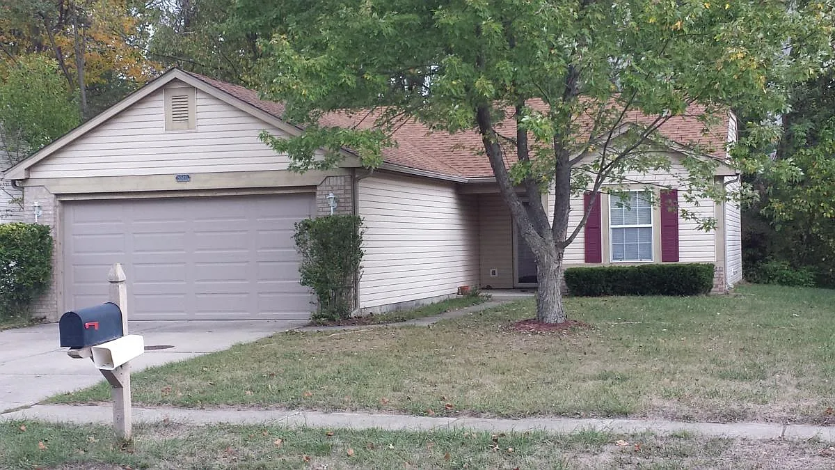 8540 Country Club Blvd photo 1