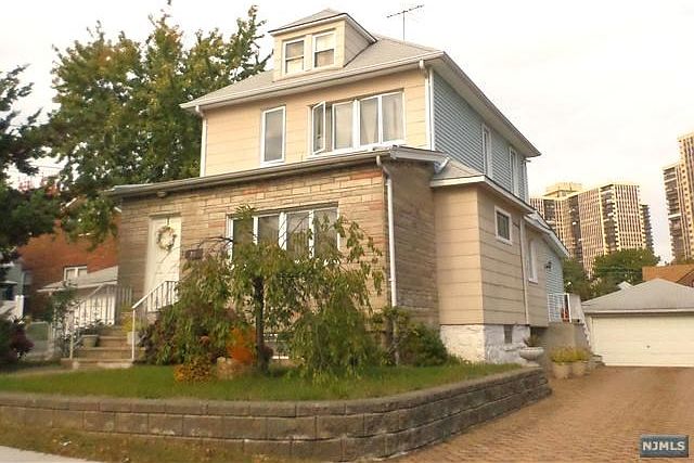 1st image of 73 Lawton Ave