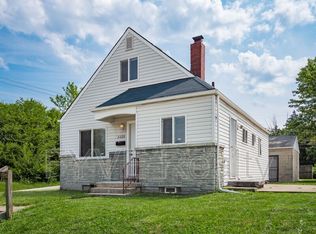 2228 Hiawatha Park Dr, Columbus, OH 43211