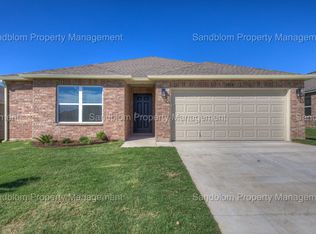 2914 S 13th Ct, Broken Arrow, OK 74011