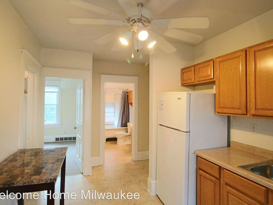 1st image of 5418A W Garfield Ave