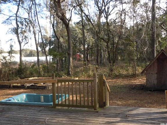 2nd image of 8 Red Oak Drive
