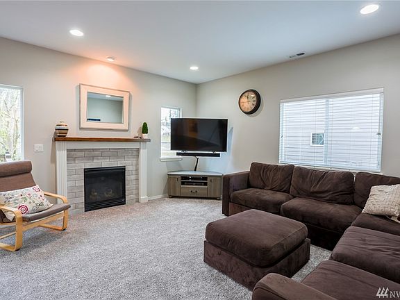 4th image of 8529 79th Ave NE