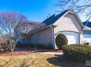 285 Benton Ln, Bloomingdale, IL 60108