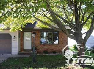 2811 W Glenpark Dr, Appleton, WI 54914