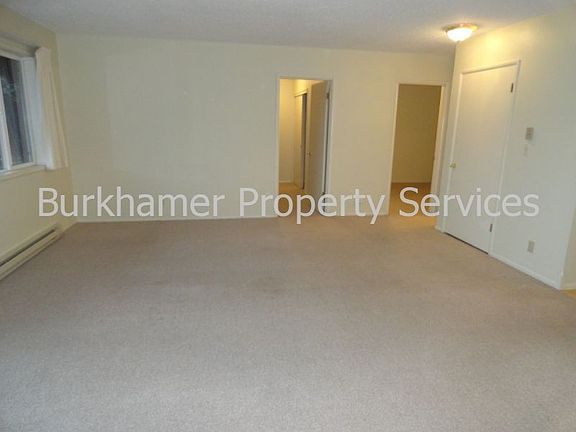 4th image of 400 Beacon Hill Dr APT 18