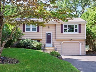 1893 New London Tpke, West Warwick, RI, 02893